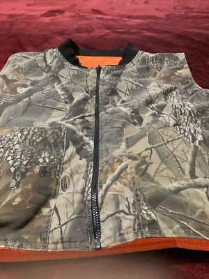 Real Tree Camo Reversible Blaze Orange Puffer  Vest Mens L- XL? - Image 1 of 4