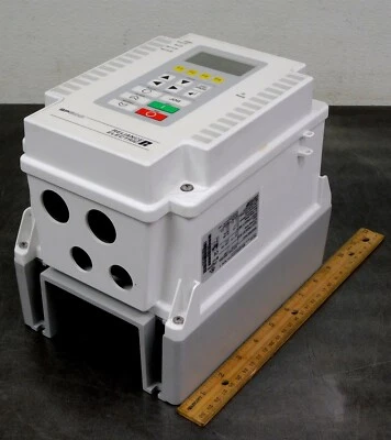 Reliance Electric - 6SP44X-2P1CTAN Series A Unidade CA de Potência Normal 480 V - Imagem 1 de 4