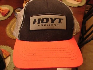 Vintage Hoyt Archery Snapback Truckers Adjustable Hat / Cap Black Red & Silver ! - Picture 1 of 9
