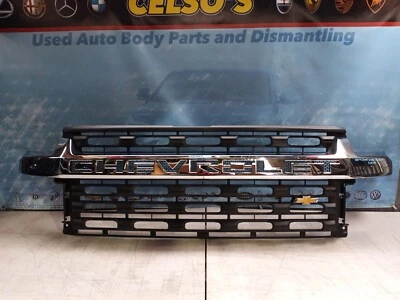 2020 2021 2022 2023 CHEVROLET SILVERADO 2500 3500 HD LT FRONT GRILLE OEM USED - Image 1 of 4