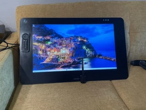 wacom cintiq 27qhd - with pen and ergonomic arm - Bild 1 von 3