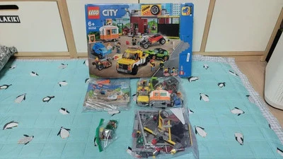 LEGO City Tuning Workshop 60258 - Image 1 of 2