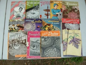 Lote de 50+ folletos de ganchillo, tejido, costura + varios folletos de doilies de colección - Imagen 1 de 4