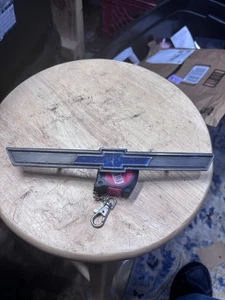 69 70 71 72 Nova Bowtie Hood Lip Emblem MOLDING 1969 1970 1971 1972 - Bild 1 von 3