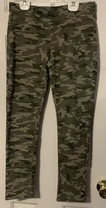 Girl’s Wonder Nation Camo Pants Size L/G (10-12) Plus Listing #1483 - Picture 1 of 11