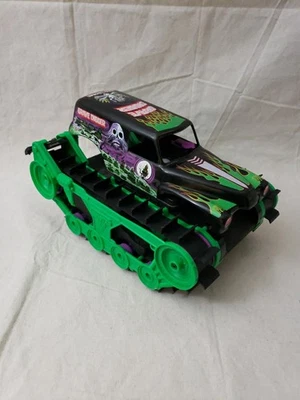 Monster Jam Official Grave Digger Trax All-Terrain RC Truck 1:15 - No Control - Image 1 of 4