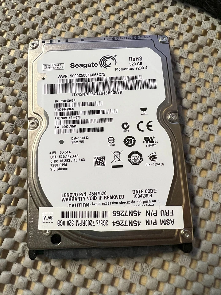 Lenovo 320GB 7200RPM SATA 3Gb/s 16MB Cache 2.5-Inch Hard Drive - Image 1 of 2
