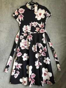 Nuevo Vestido Con Etiqueta Boohoo Negro Floral Reino Unido 10 Midi Calce y Acampanado ¡Impresionante! Ocasión - Imagen 1 de 10