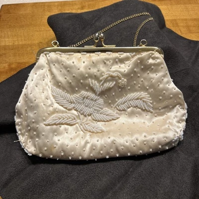 Винтажная 1950-60-х годов Гонконг слоновой кости атласный бисером сумка клатч жемчуг роза Дамская сумка - Изображение 1 из 4