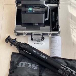 Cámara 3D Matterport MC250 Pro2 con trípode y estuche funcionamiento perfecto - Imagen 1 de 16