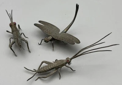 C1890s Japonés Meiji Mezcla Metal Insecto Okimono Trío Alas Movibles Japón Foto 1 de 4