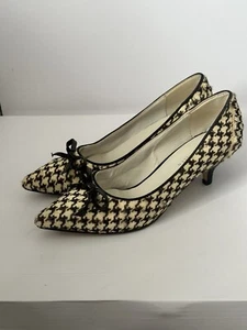 Karen Millen Genuine Leather Houndstooth Calf Hair Kitten Heel Pump Shoes Sz 37 - Picture 1 of 13