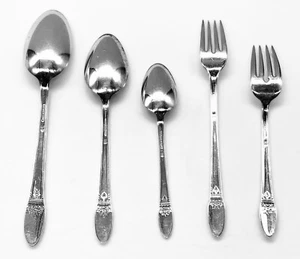Roger Bros International Silver FIRST LOVE Silverplate 1937 Flatware CHOICE - Picture 1 of 12