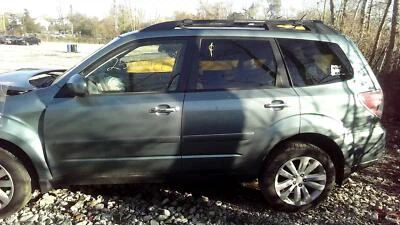 11 12 13 2011-2013 Subaru Forester puerta delantera izquierda del conductor usada OEM LH Foto 1 de 4