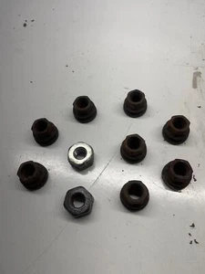 2006 International Cf500 Lugnuts (quantity:10) - Picture 1 of 14