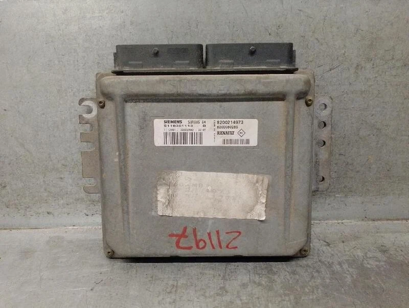 8200214973 centralina motore per RENAULT SCENIC I MONOSPACE (JA0 1 FA0 ) 5240528 - Immagine 1 di 4