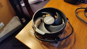 AMD Wraith Stealth CPU Cooler - AM4 - A110711A GP3 - unused, w/ thermal paste - Afbeelding 1 van 4