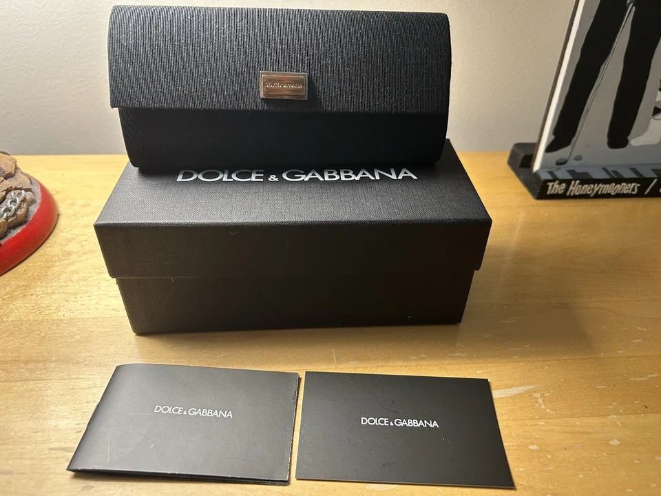 NUEVO DOLCE & GABBANA GAFAS DE SOL DORADAS NEGRAS SOLO ESTUCHE Foto 1 de 4