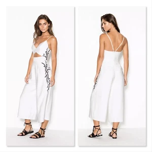 SHEIKE Womens Size 8 or US 4 Sleeveless White Cut Out Embroidered Jumpsuit - Picture 1 of 10