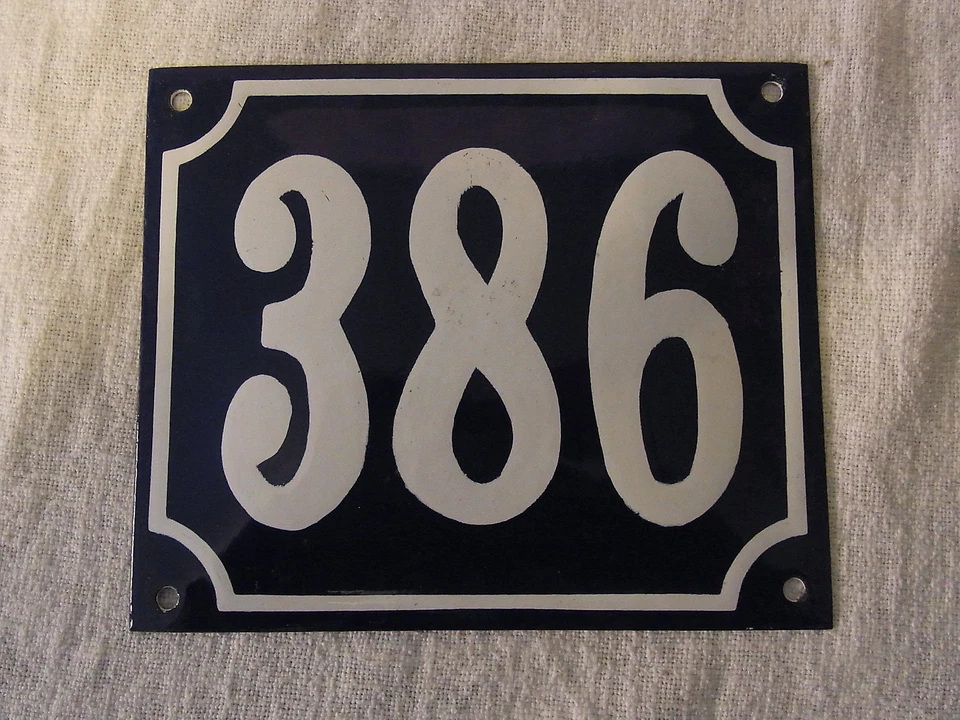 Placa de ferro e esmalte alemã antiga Blue House 386 #B - Imagem 1 de 1