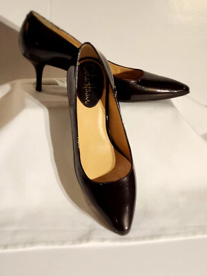 Cole Hann Shoes Style Pump - Kitten Heal Color Brown Paten Leather  size 6 B Foto 1 de 4