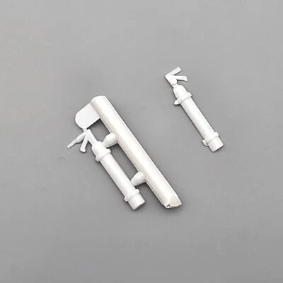 AMT 1/20 1992 Toyota 4x4 Pickup 1082 Parts Fire Extinguisher - Image 1 of 3