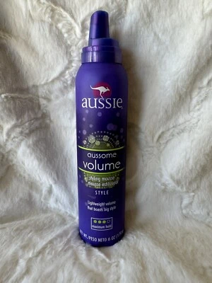Mousse de peinado de volumen Aussie Aussome 6 oz sujeción máxima Foto 1 de 2