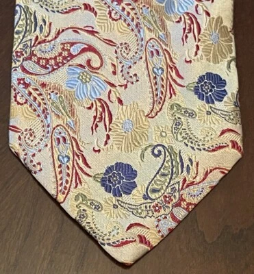 Neiman Marcus Gold Red Hand Made 100% Silk Men’s Neck Tie Made In Italy - Image 1 of 4