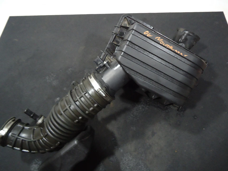 2004 MERCURY MOUNTAINEER 4.6L V8 AWD A/T AIR CLEANER FILTER BOX - Image 1 of 4