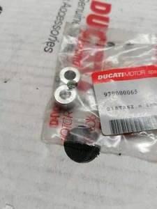 Distanziale Altezza 5 mm per copri Frizione Racing per Ducati Codice 979000065 - Picture 1 of 2