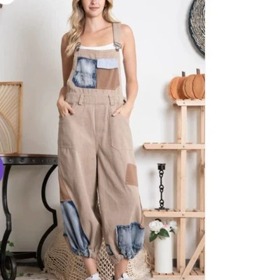 Nuevo con etiquetas Mono Everyday Chic Boutique Picture This Patchwork Caqui Talla Mediana Foto 1 de 4