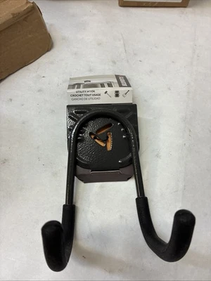 Gancho de garaje utilitario Gladiator acero soldado de alta resistencia para GearTrack o GearWall Foto 1 de 3