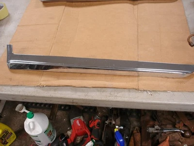 1967 Oldsmobile Cutlass 442 Left Rear Quarter Panel Lower Molding #7650132 OEM Foto 1 de 4