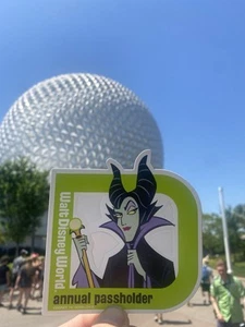 2025 Malificent Annual Passholder Magnet Pre Sale In hand - Picture 1 of 1