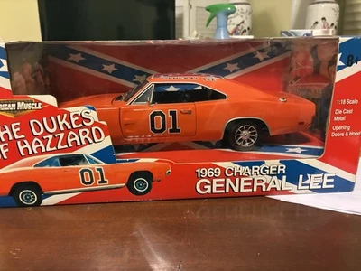Ertl 1:18 Dukes of Hazzard General Lee Diecast Vehicle - 32485 - Image 1 of 4