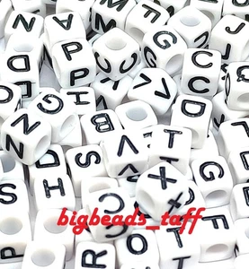 500pcs 6mm Cubo Blanco Letras Mezcladas Acrílico Alfabeto Cuentas - Imagen 1 de 5