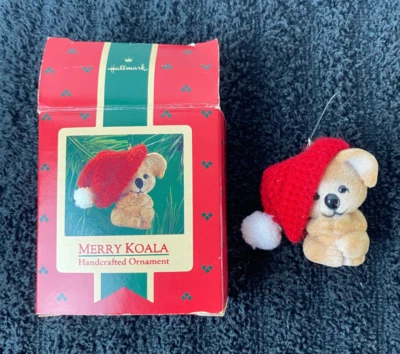 Adorno de árbol de Navidad de oso koala sello vintage "Merry Koala" 1986 en caja Foto 1 de 4