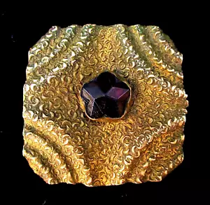 ANTIQUE ARTS & CRAFTS HAND WROUGHT BRASS - GLASS BROOCH - USA - Picture 1 of 4