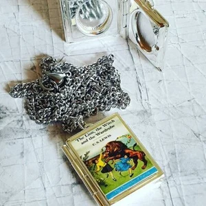 Unique THE LION, THE WITCH & THE WARDROBE Book Locket NECKLACE vintage PHOTO - Picture 1 of 1