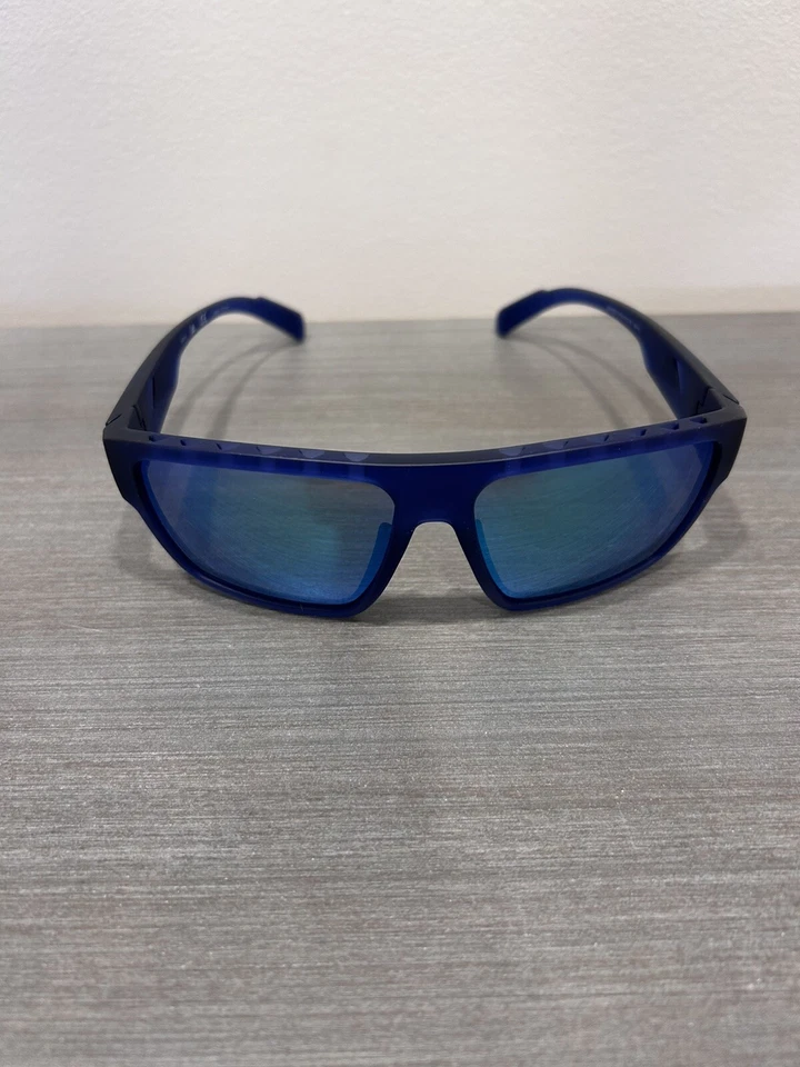 Gafas de sol deportivas de plástico azul mate Adidas SP0008 91Q marco 61-15-135 91Q Foto 1 de 4