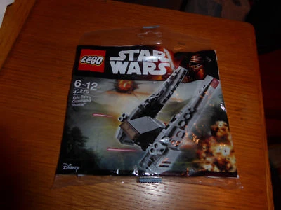 Lego - Star Wars - Kylo Ren's Command Shuttle - #30279 - NEW - Retired - Image 1 of 2