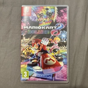 Mario Kart 8 Deluxe Nintendo Switch Game and case - Picture 1 of 2