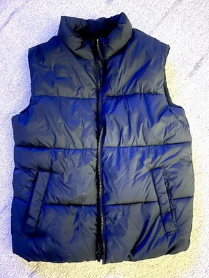 Youth Puffer Vest Zip-Up Winter Jacket - Old Navy - Size 10/12 - Back to School - Image 1 of 2