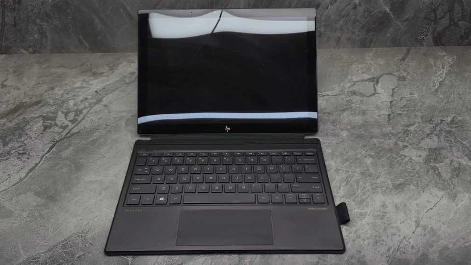 HP Spectre x2 Series i7 7th Gen -16 GB/1TB SSD GB with Keyboard  USB C 13" 7560U - Image 1 of 4