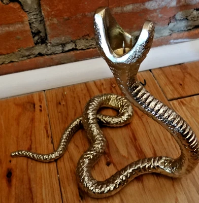"Vela cónica con cabeza de serpiente dorada umbral 6"" decoración de víbora serpiente serpiente de aluminio" Foto 1 de 4