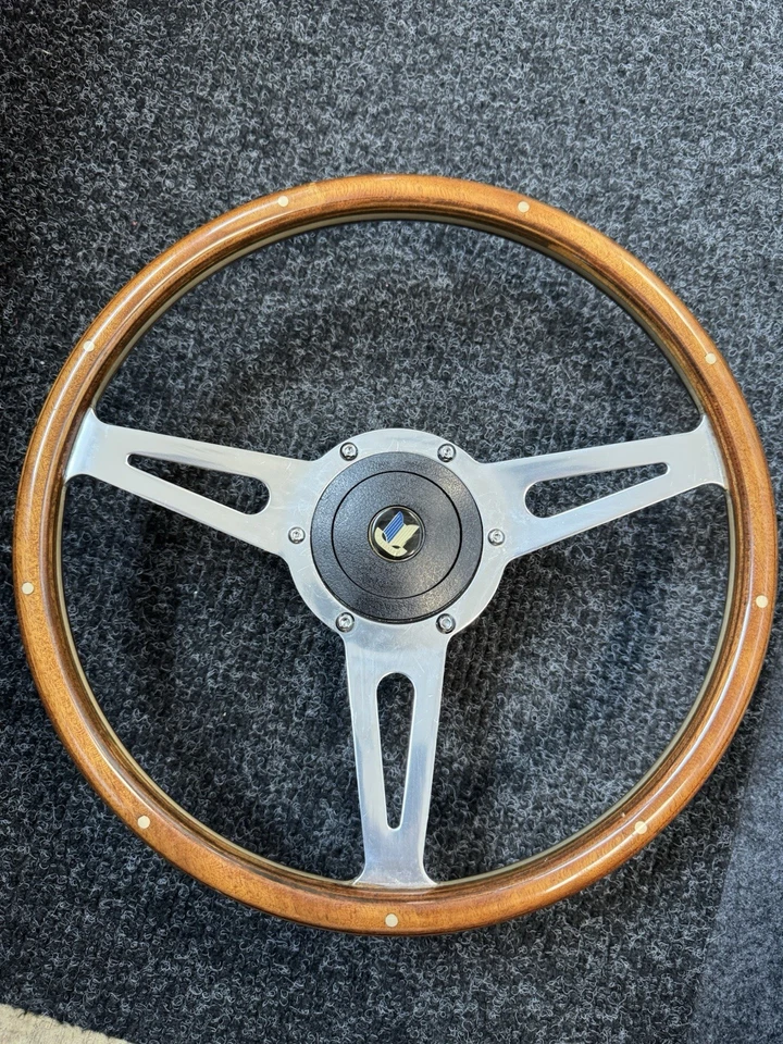Volante Triumph TR6 - Buen estado usado  Foto 1 de 4