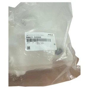 OEM Windshield Washer Reservoir Tank for 2017-2022 Kia Niro 98621G5000 - Foto 1 di 3