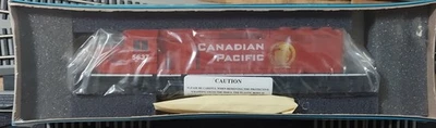 ATHEARN HO SCALE SD40-2 Canadian Pacific (Beaver)  Locomotive #5637: NICE @@ - Image 1 of 4