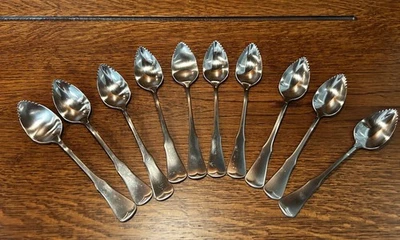 10 cucharas de pomelo Patrick Henry de acero inoxidable Oneida Community borde serrado de colección Foto 1 de 4