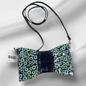 Vera Bradley Frill Blue Rhapsody SWAK Bow Tie Purse with Tags 2224 - Picture 1 of 3